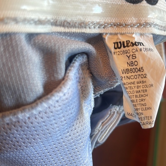 Used youth small baseball short pants Wilson - Picture 3 of 4